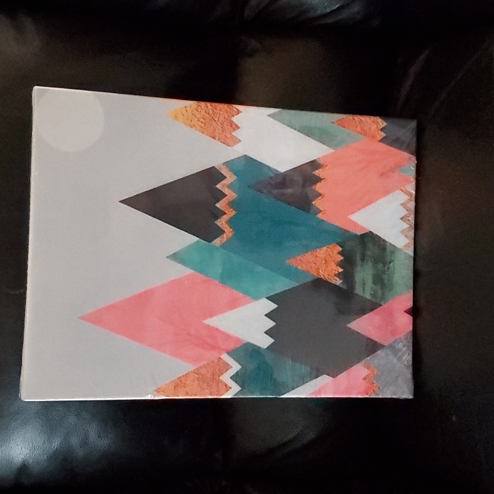 Canvas Mountain Picture